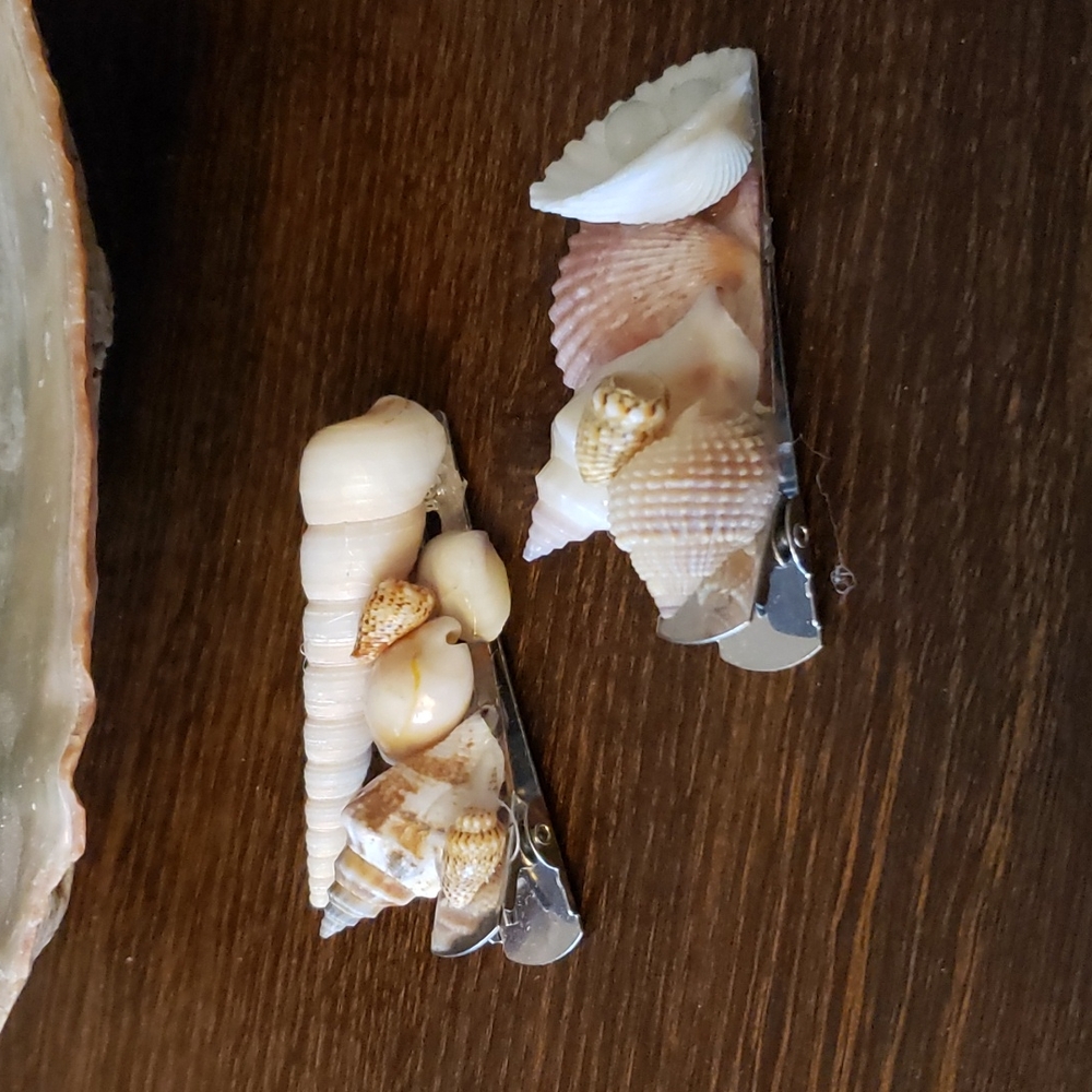 Hand crafted seashell Mermaid 🧜‍♀️ hair accessory